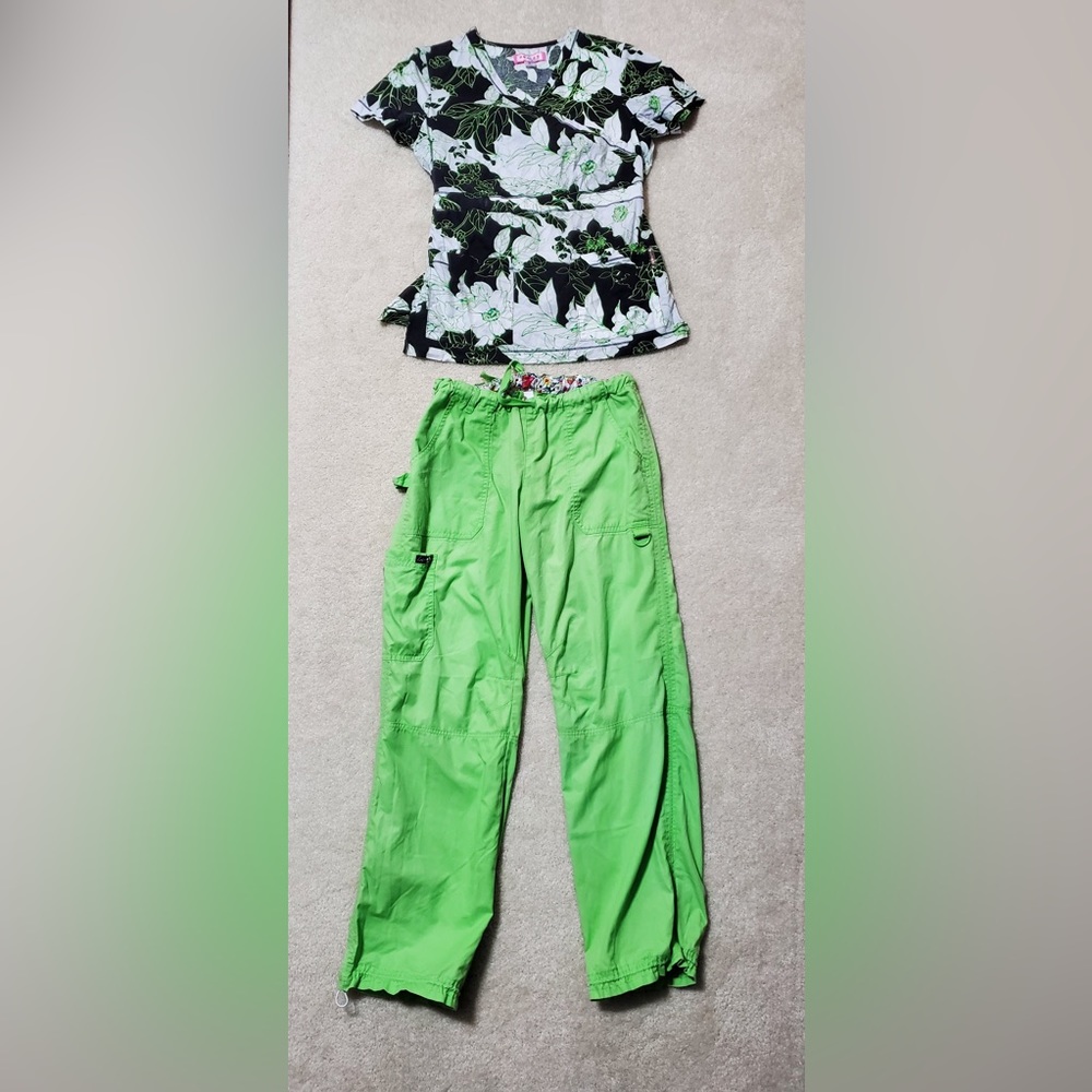 Koi scrub set